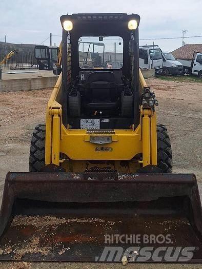 Komatsu SK815 Minilader