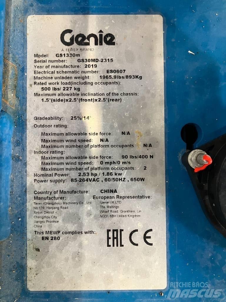 Genie GS 1330 Scheren-Arbeitsbühnen
