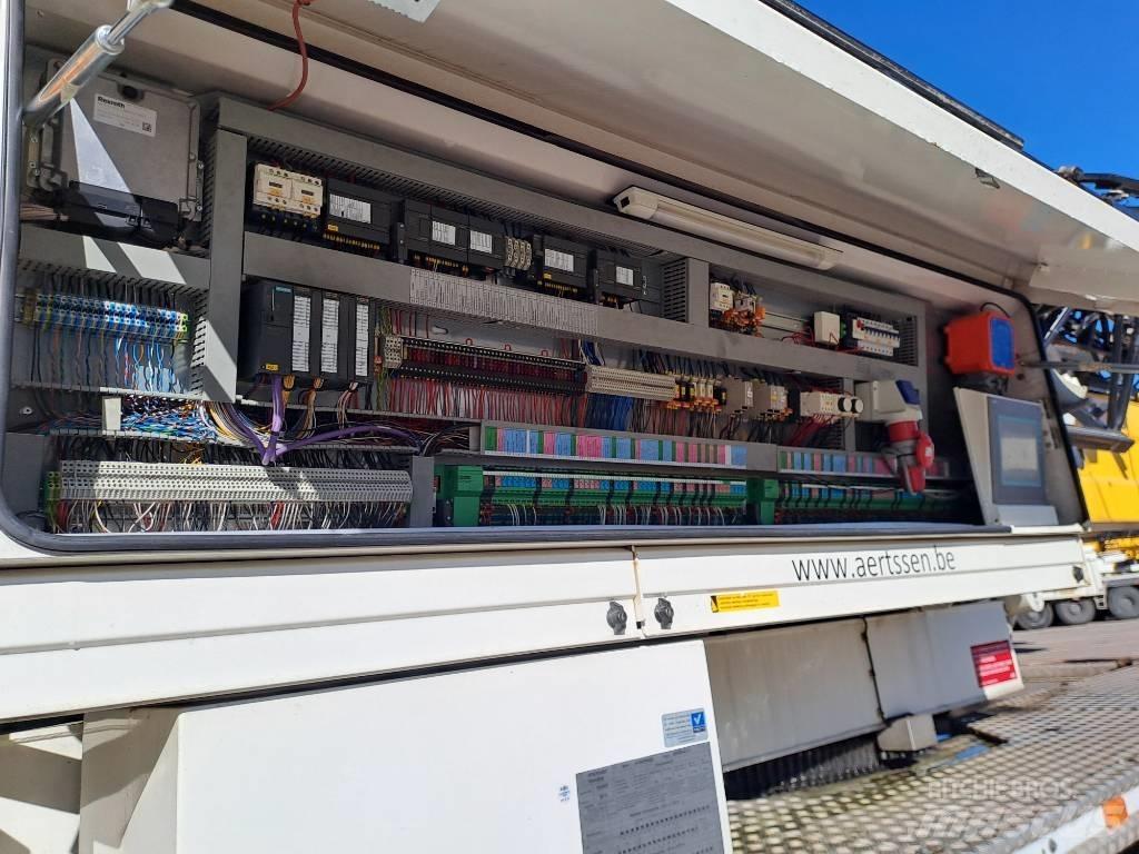 Spierings SK 599 AT5 Selbstaufrichtende Krane