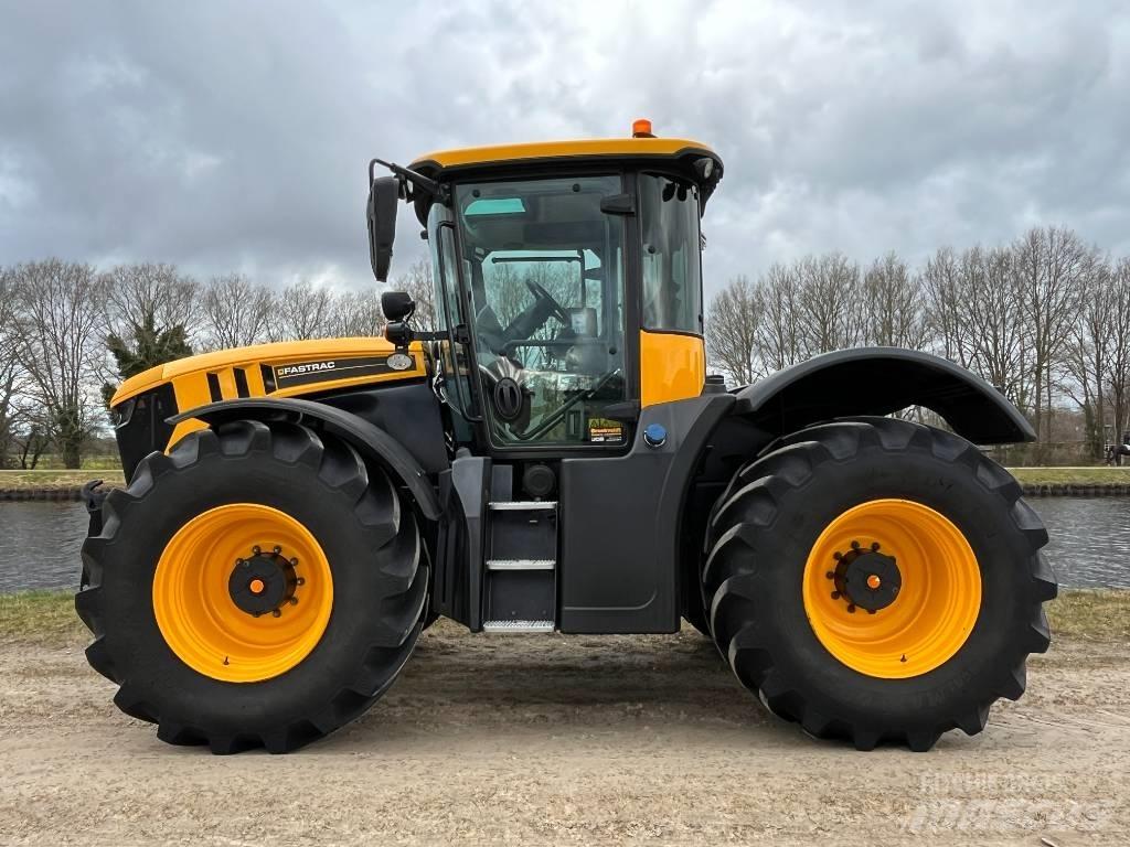 JCB Fastrac 4220 Traktoren