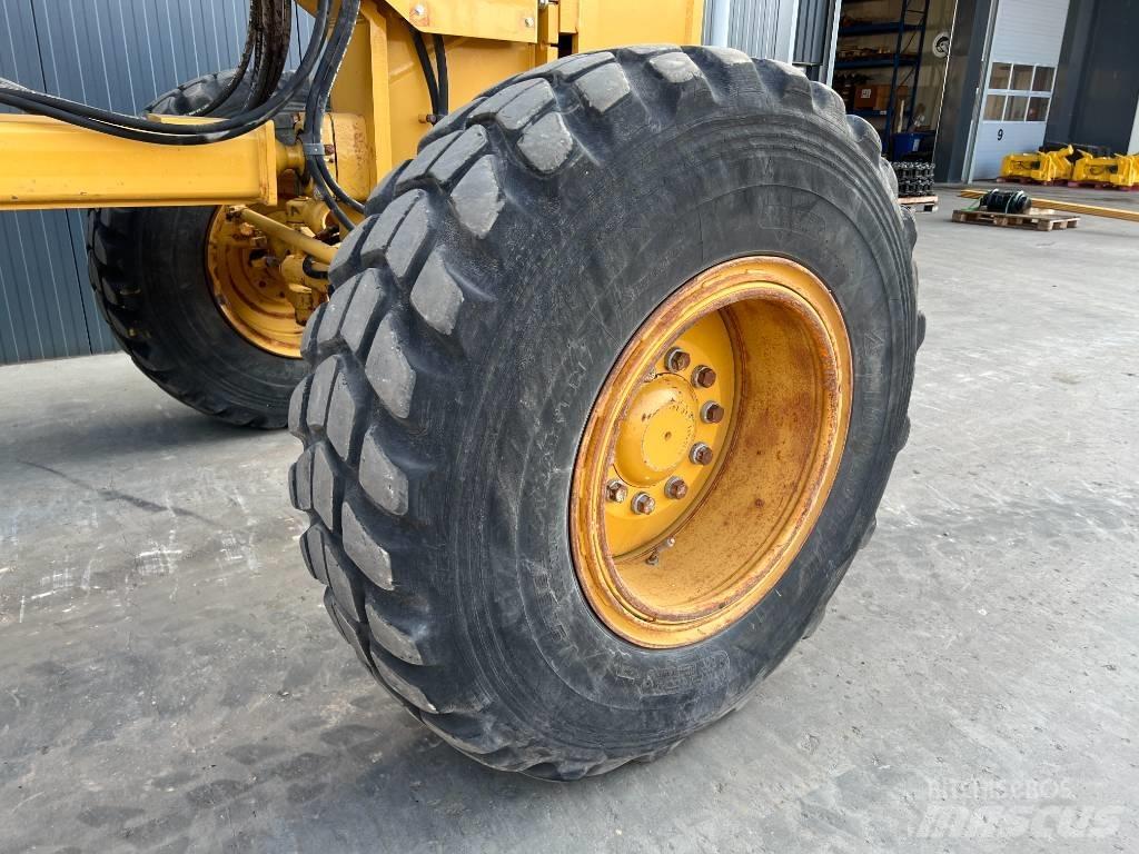 CAT 140K Grader