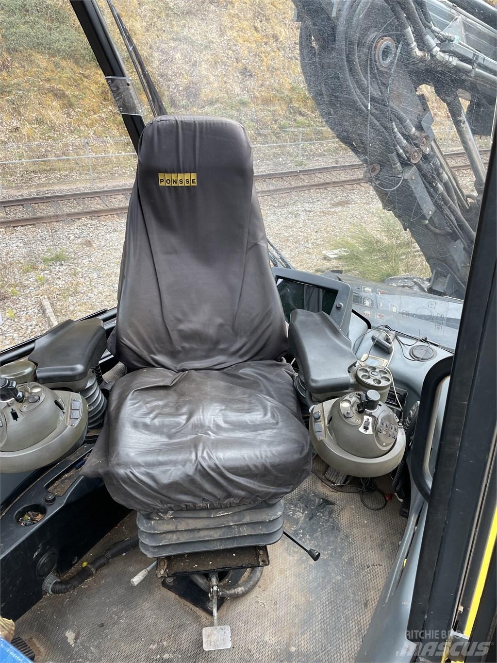 Ponsse Ergo 6W Harvester