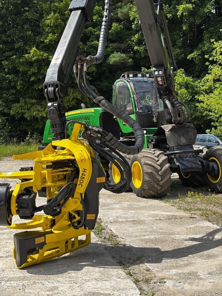 John Deere 1270 E Harvester