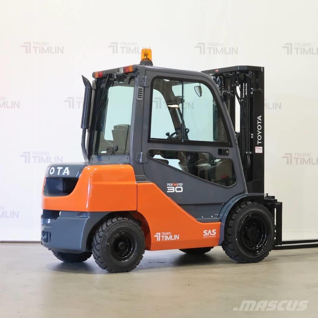 Toyota 02-8FDF30 Dieselstapler
