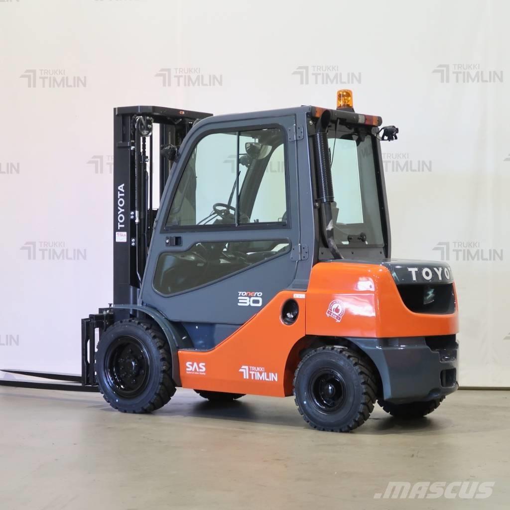 Toyota 02-8FDF30 Dieselstapler