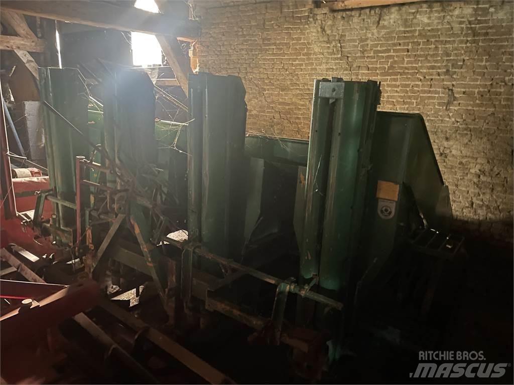 Hassia pootmachine Kartoffelvollernter