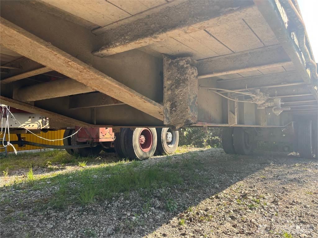  PATTE WAGEN Viehtransportanhänger