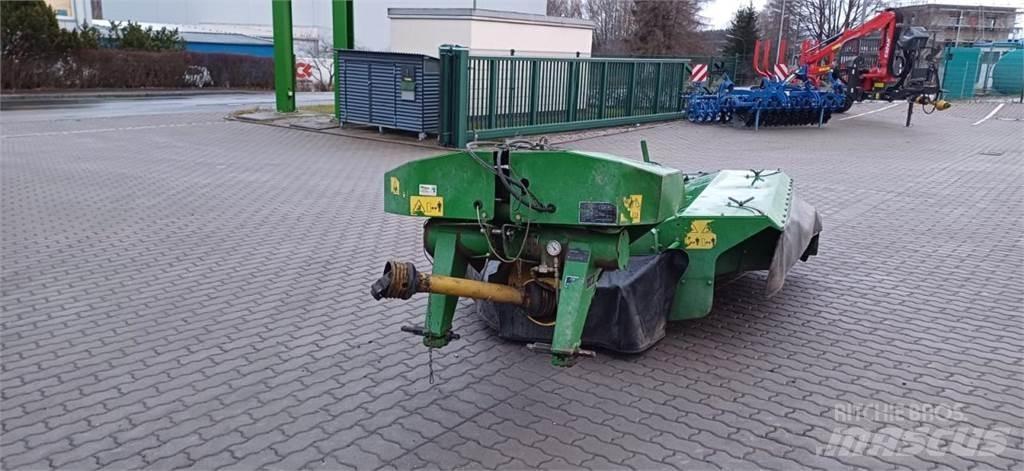John Deere 328 Mäher