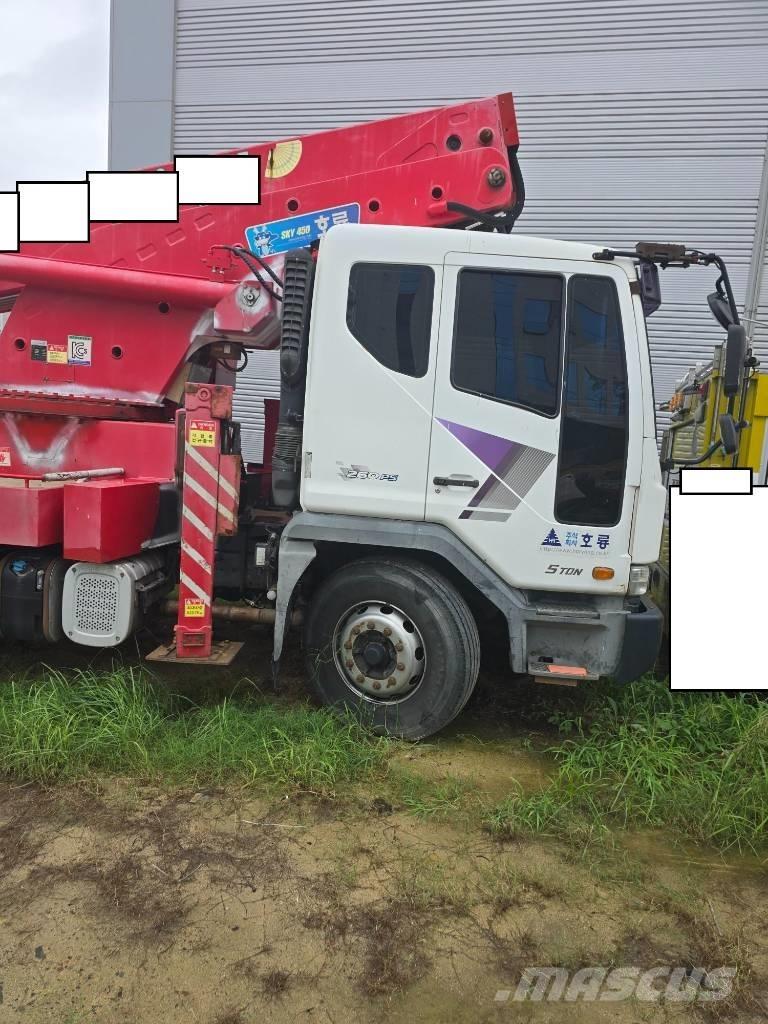 Horyong SKY450 LKW-Arbeitsbühnen