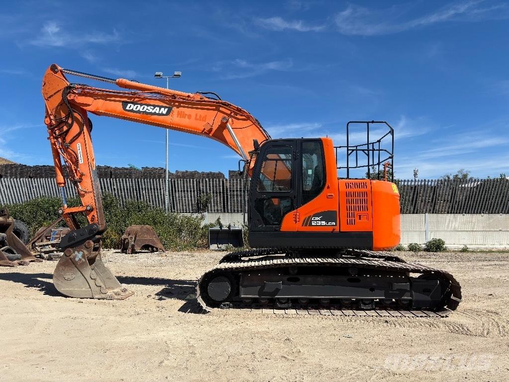 Doosan DX 235 LCR Raupenbagger