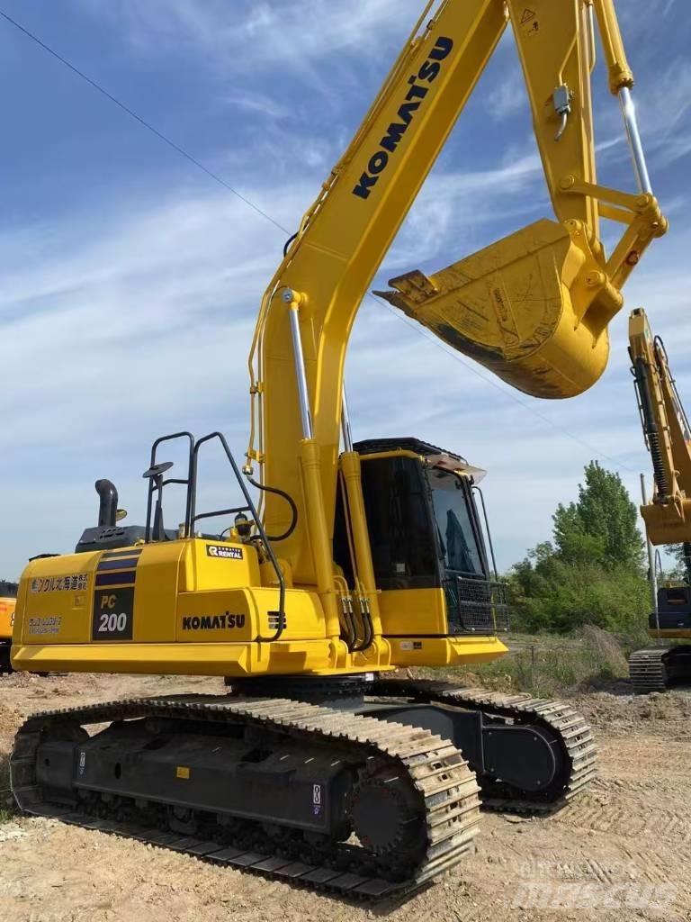 Komatsu 200-8 Raupenbagger