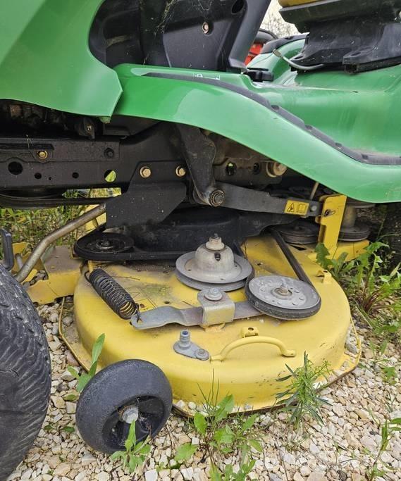 John Deere X 300 R Reitermäher