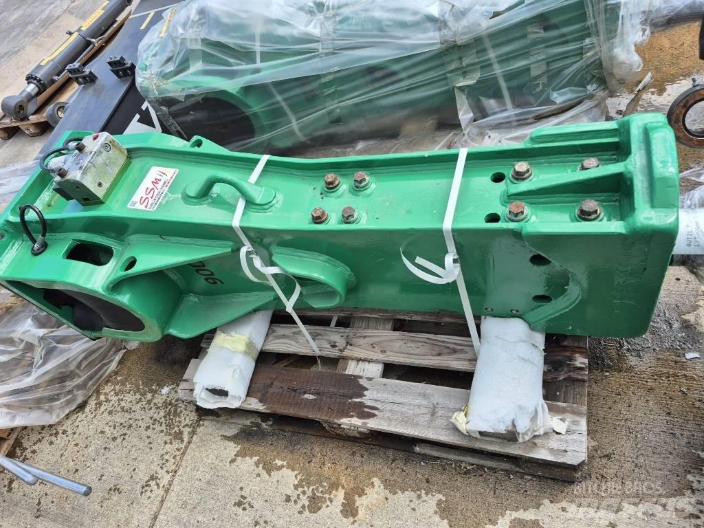 Montabert M 900 Hammer / Brecher