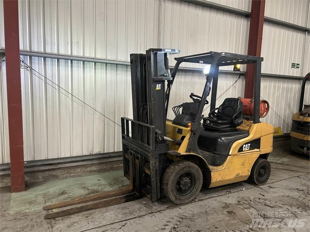 CAT GP25NT Gasstapler