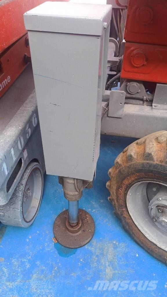 Haulotte H12SX Scheren-Arbeitsbühnen