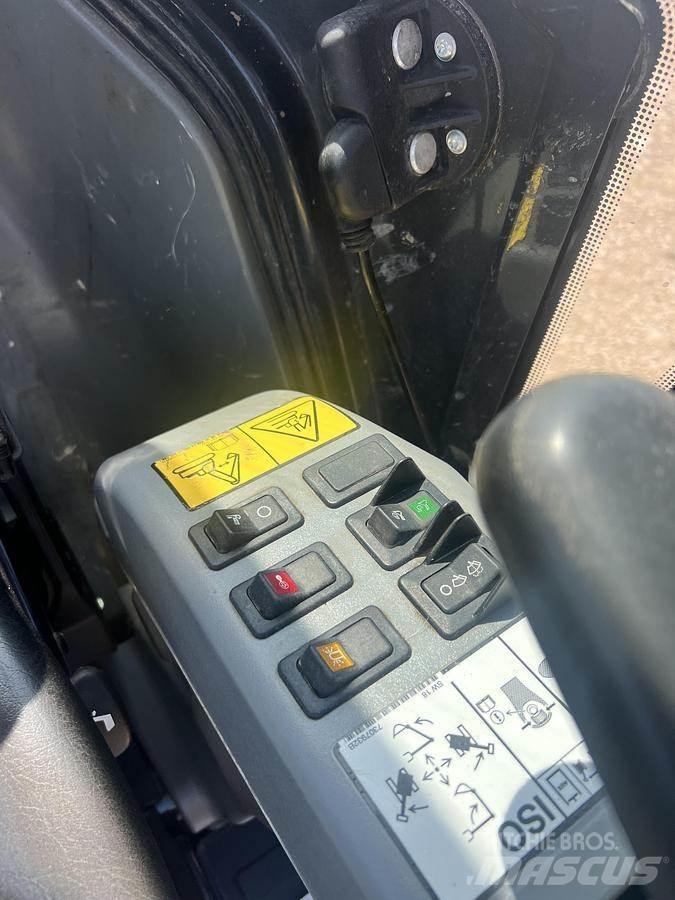 Doosan DX27Z Spezialbagger