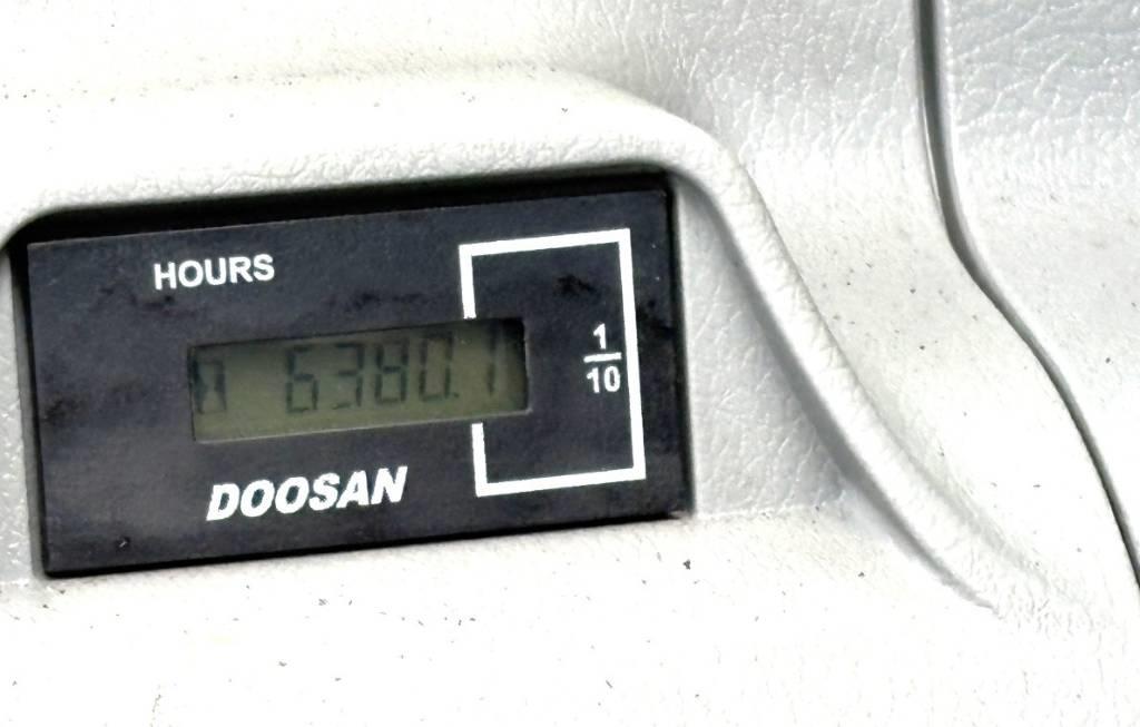 Doosan DX180LC-5 Raupenbagger