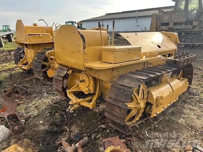 CAT D2 - Bulldozer