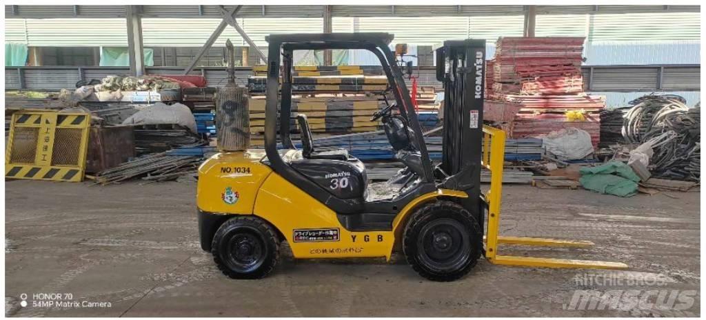Komatsu FD 30 T-14 Dieselstapler