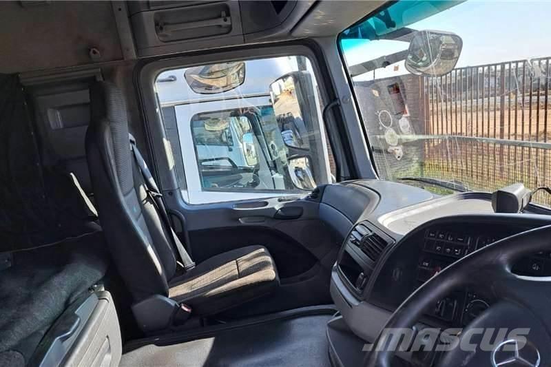 Mercedes-Benz 2644 Andere Fahrzeuge