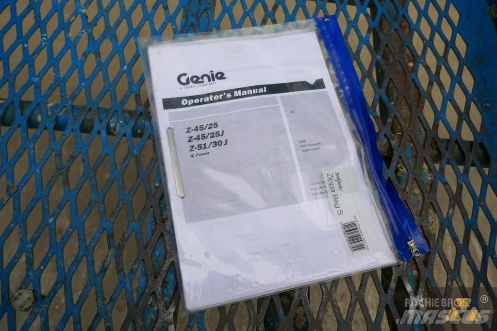 Genie Z-45/25 Gelenkteleskoparbeitsbühnen