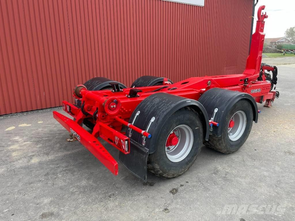 Bigab B 12 Anhänger mit Hakenlift