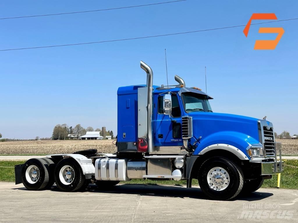 Mack Titan TD 713 Sattelzugmaschinen