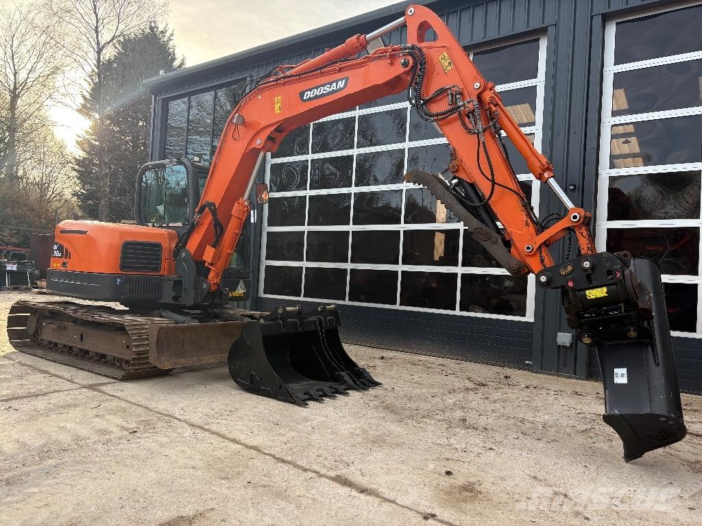 Doosan DX 85 R Midibagger  7t - 12t