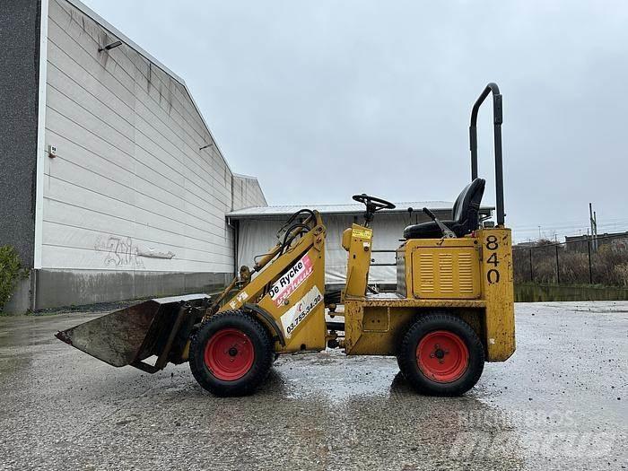 Knikmops KM90 Radlader