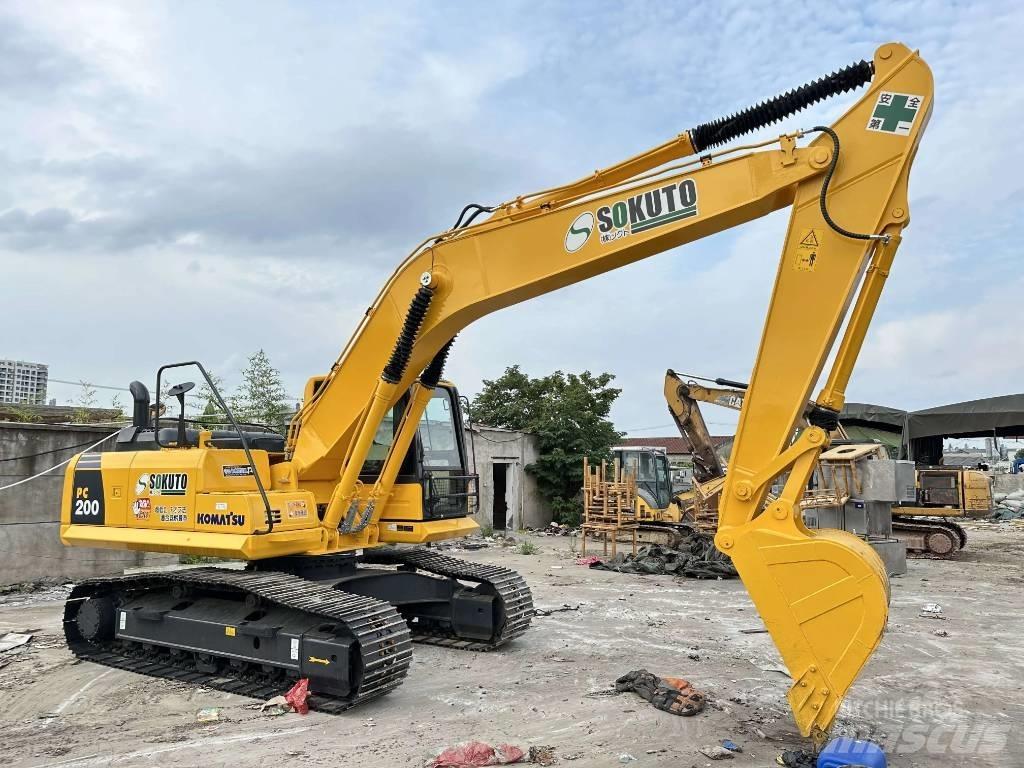 Komatsu PC 200-8 Raupenbagger