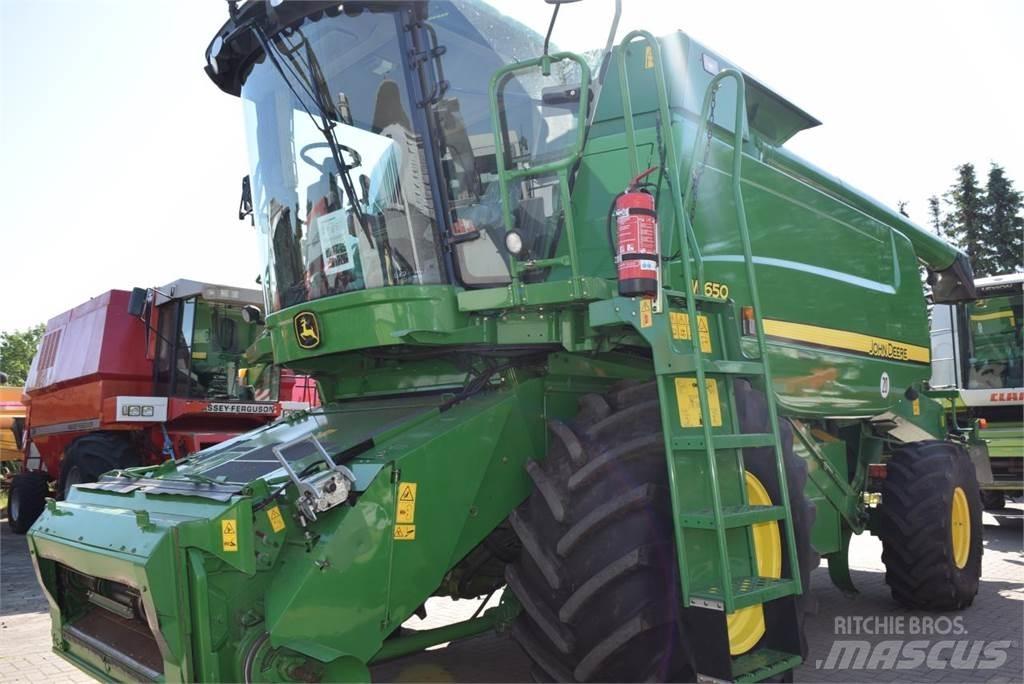 John Deere W 650 Mähdrescher