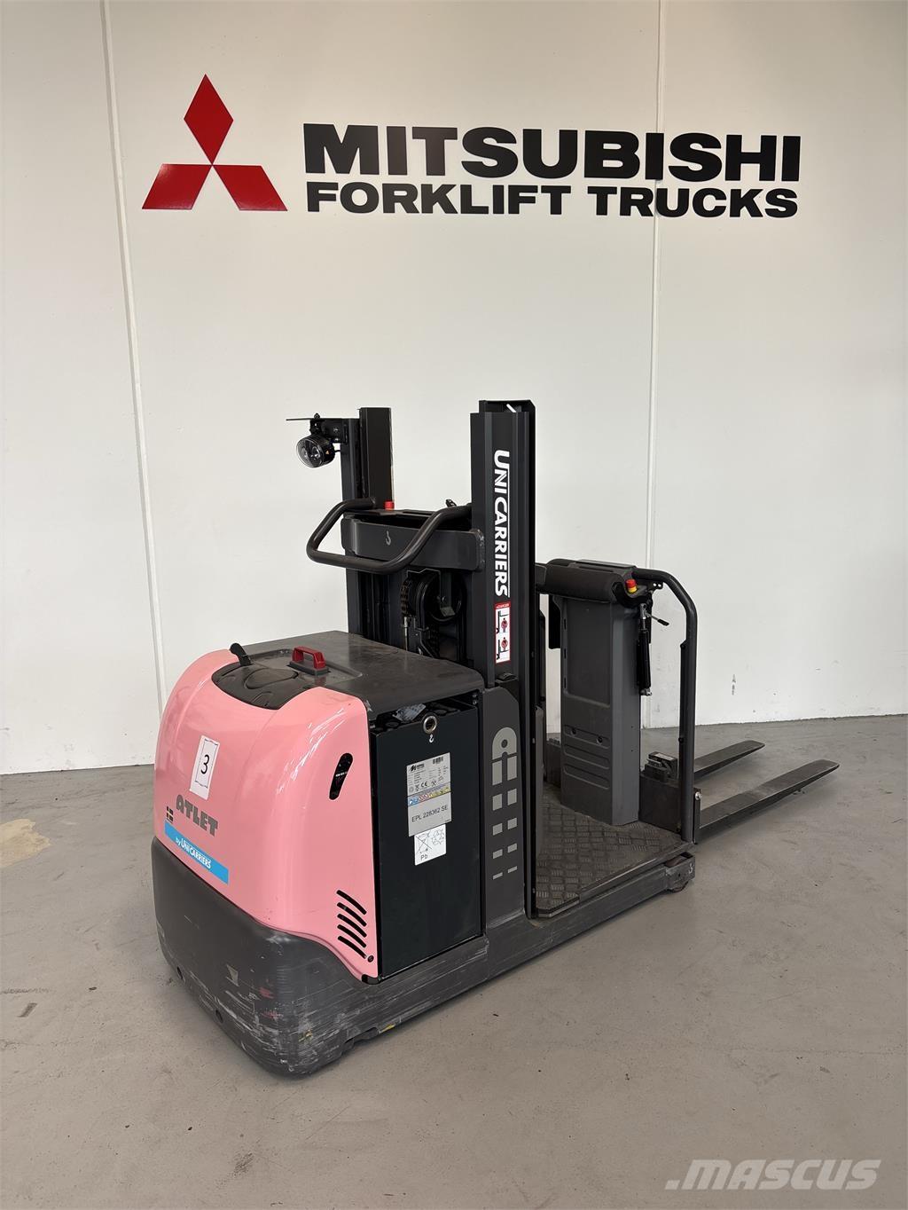 UniCarriers EPL100 Niederhub-Kommissionierer