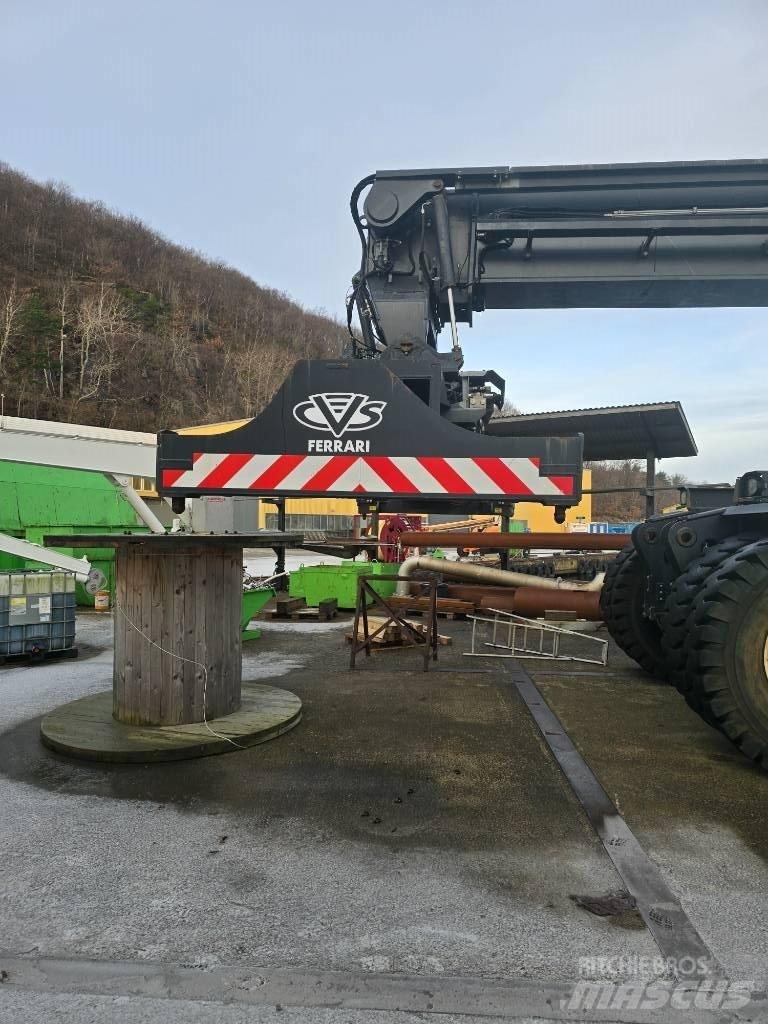 CVS Ferrari F500 RS8 Reach-Stacker
