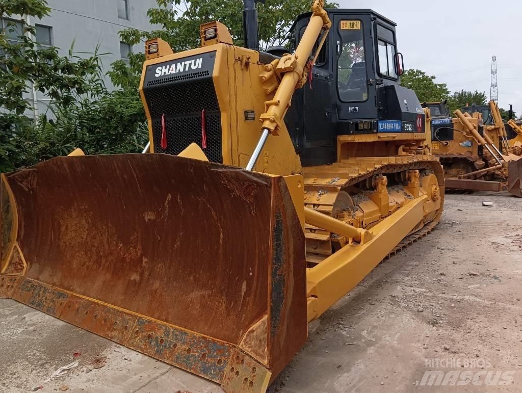 Shantui SD 32 Bulldozer