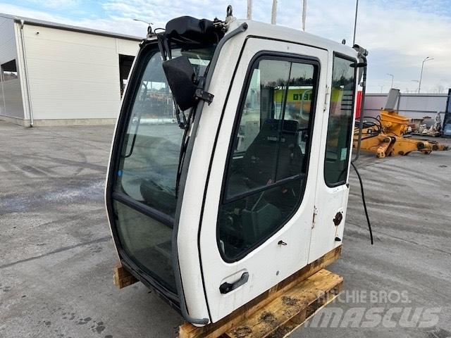 Liebherr R 317 CAB Kabinen
