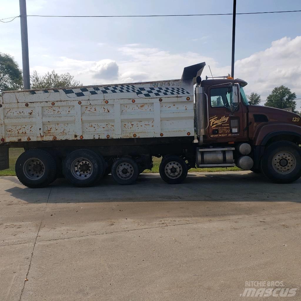Mack CV 713 Kipper