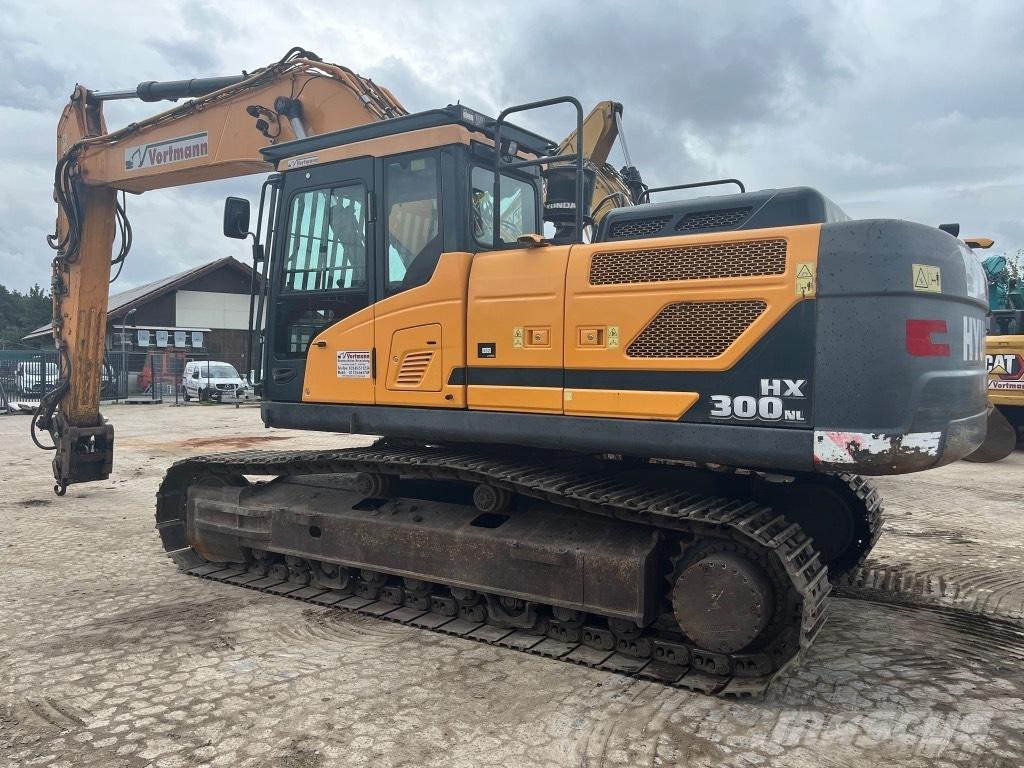 Hyundai HX 300 NL Raupenbagger