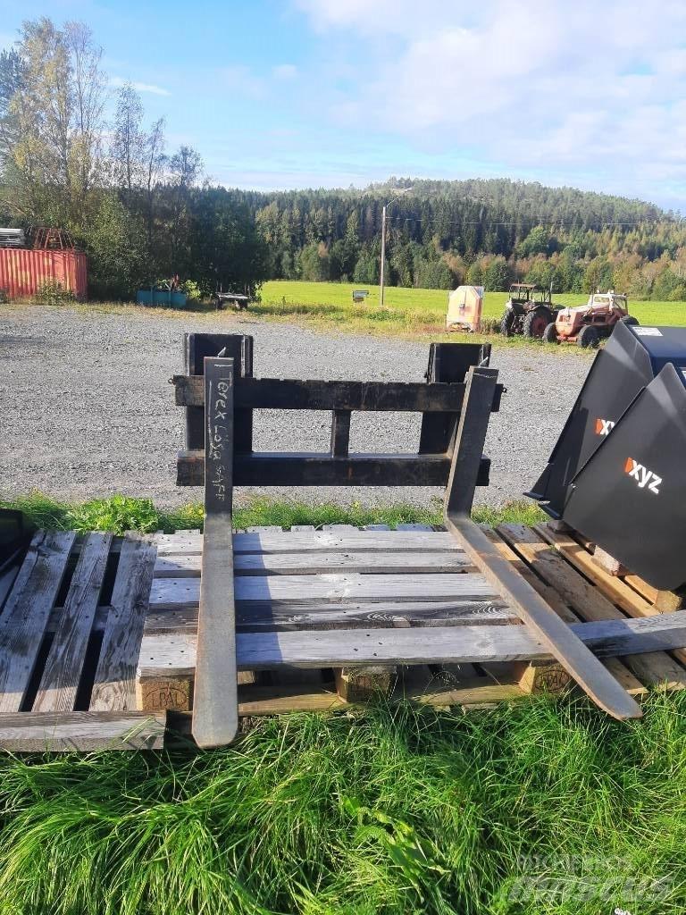  Pallgafflar CAT 906 Gabeln