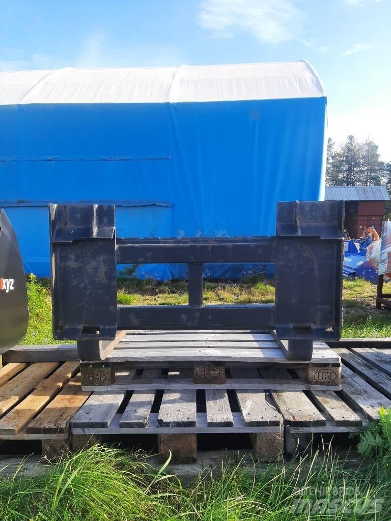  Pallgafflar CAT 906 Gabeln