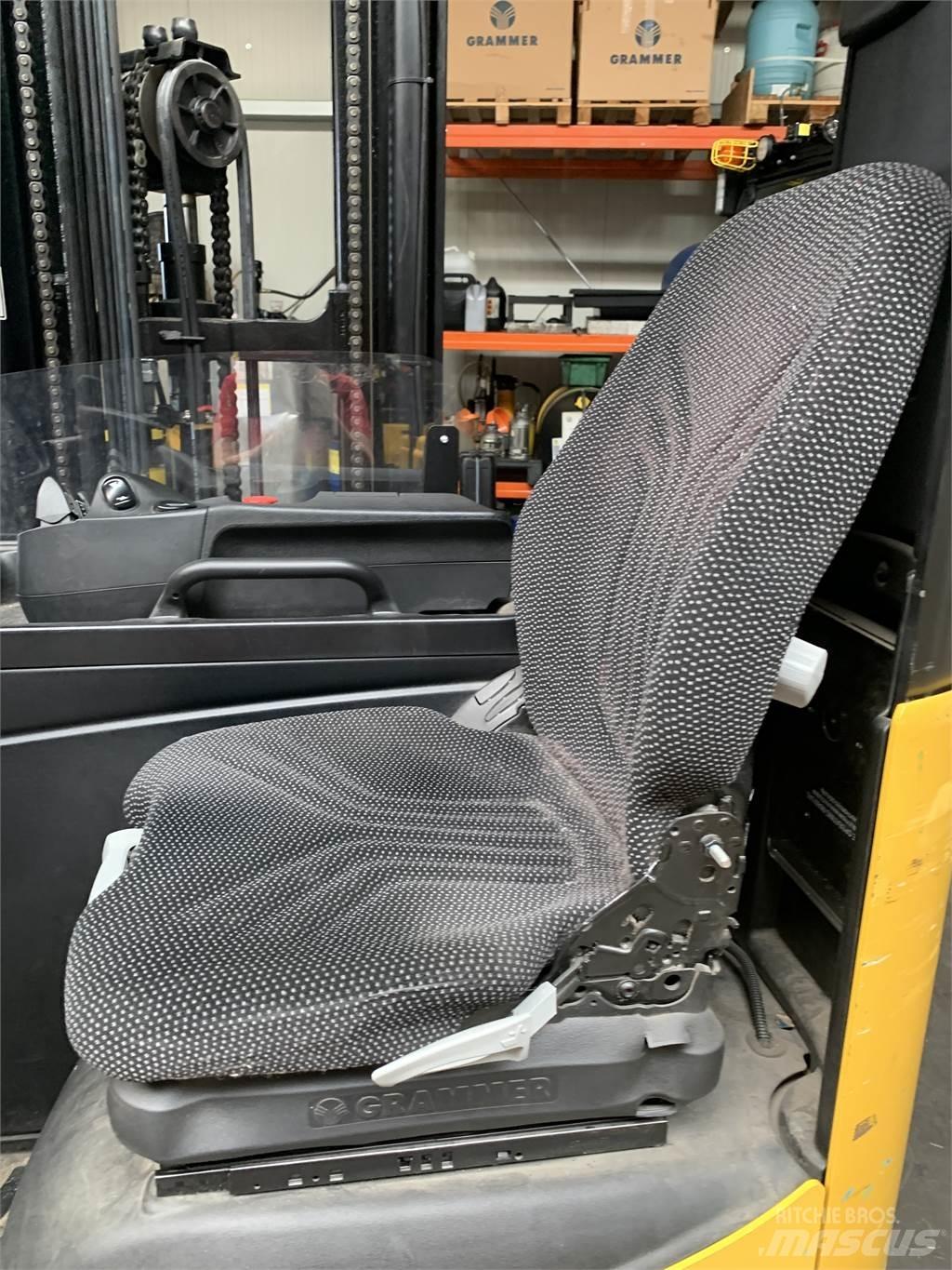 Yale MR14 Schubmaststapler