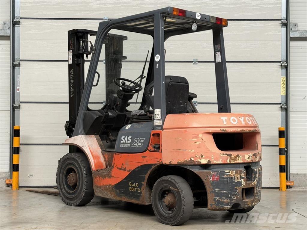 Toyota 62-7FDF25 Dieselstapler