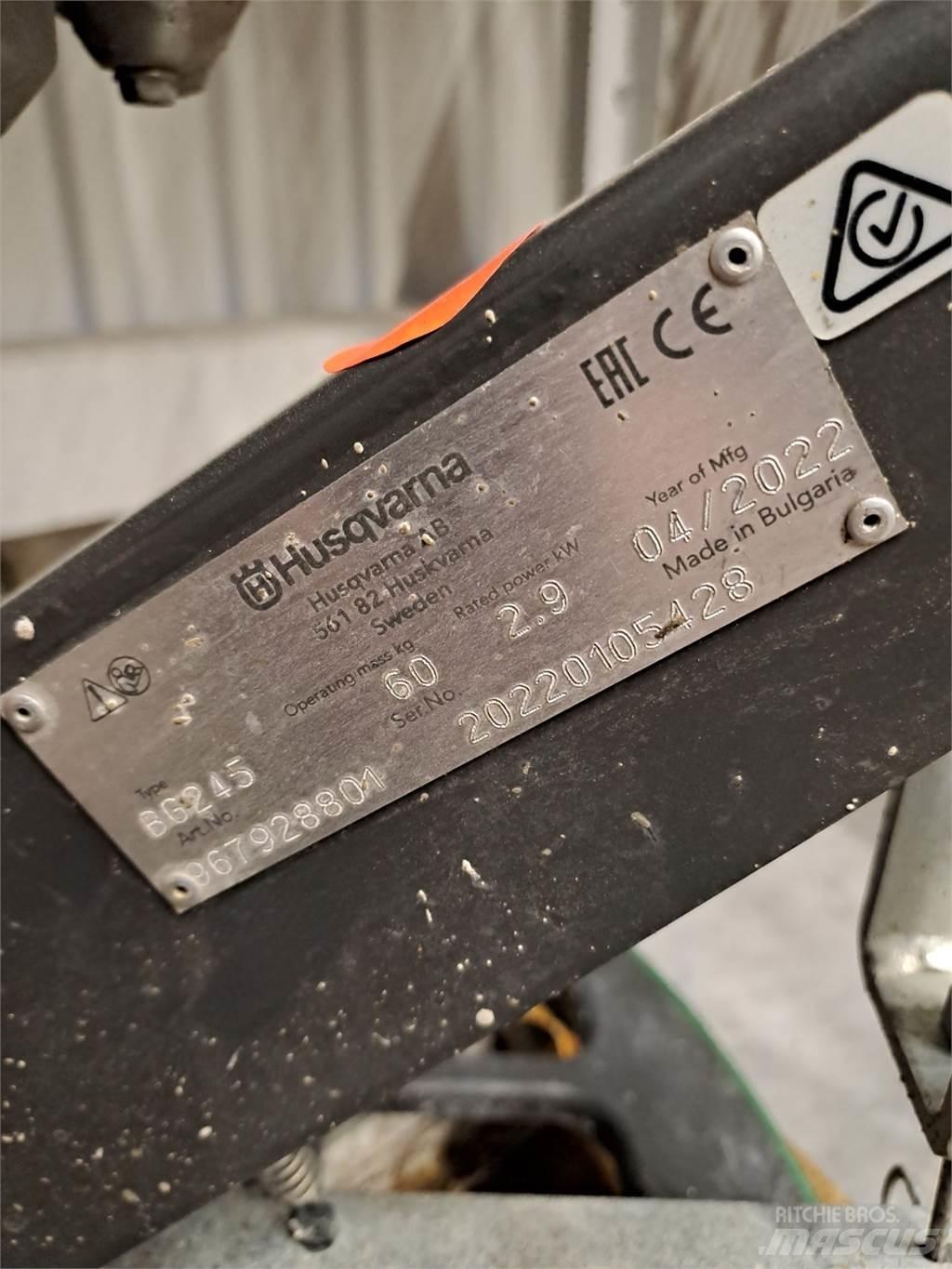 Husqvarna BG245 Vibrationsgeräte