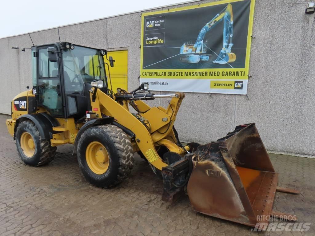 CAT 908M Radlader