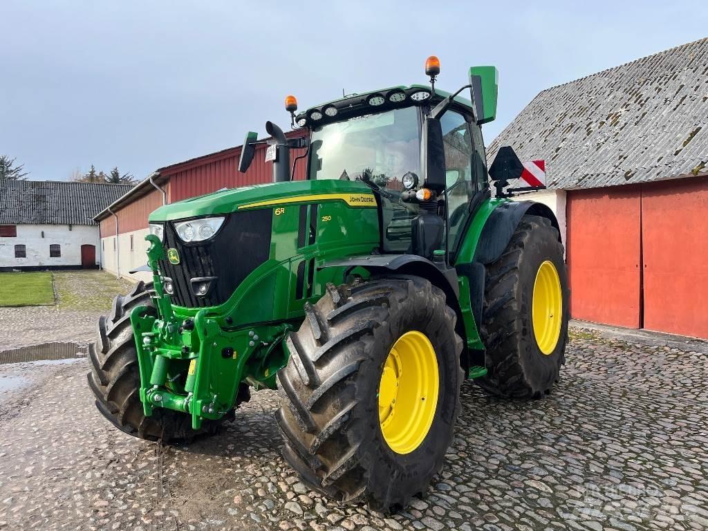 John Deere 6R 250 Traktoren
