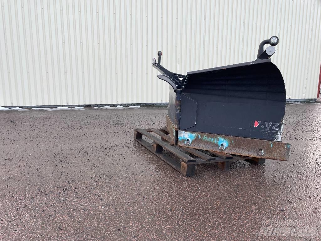 XYZ Vikplog 1750 Schneeschilde und -pflüge