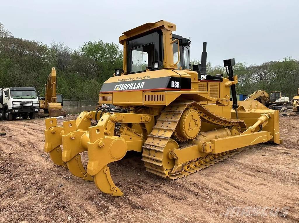 CAT D8R Bulldozer