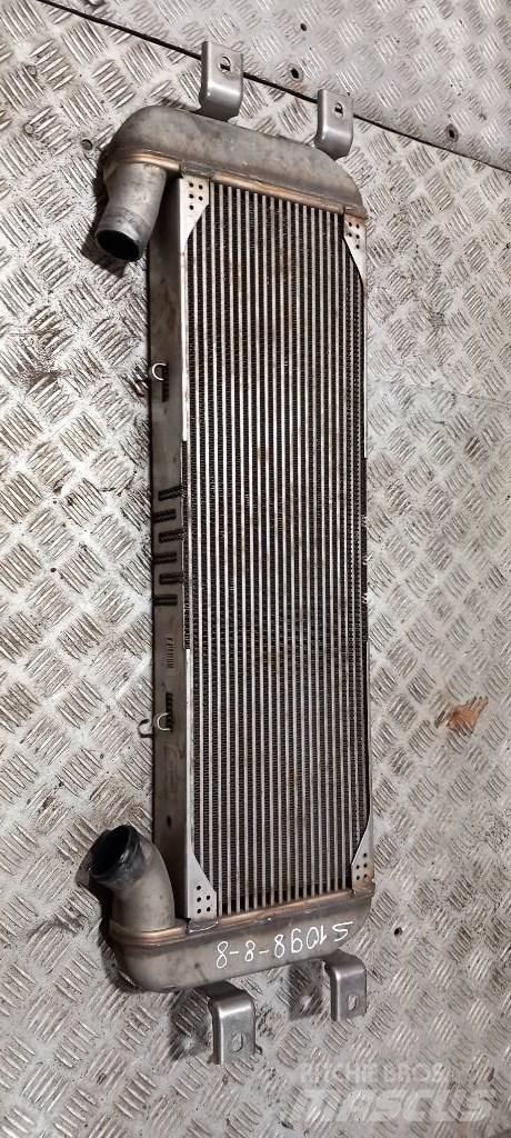 Scania R 440.    1785348 Radiatoren