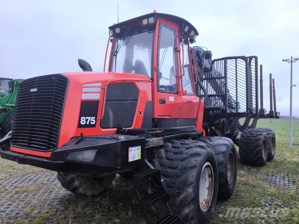 Komatsu 875 Forwarder