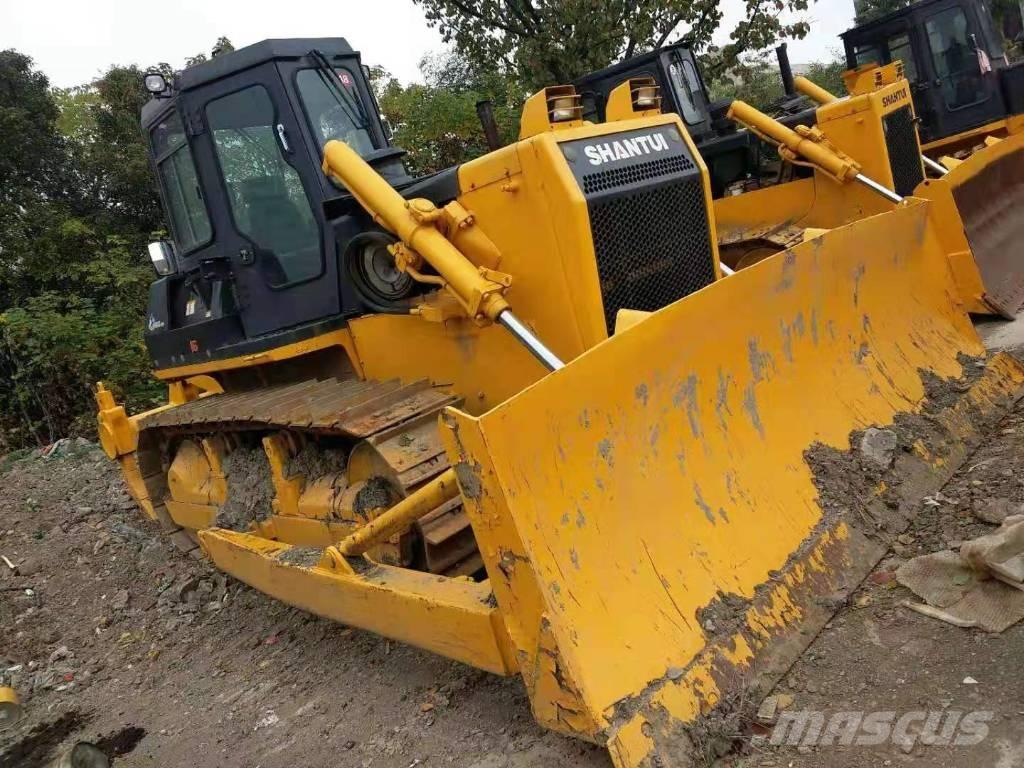 Shantui SD16 Bulldozer