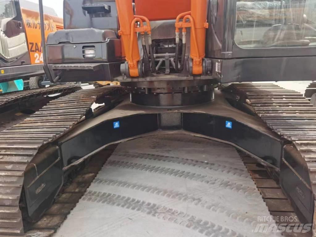 Hitachi ZX 240 Raupenbagger